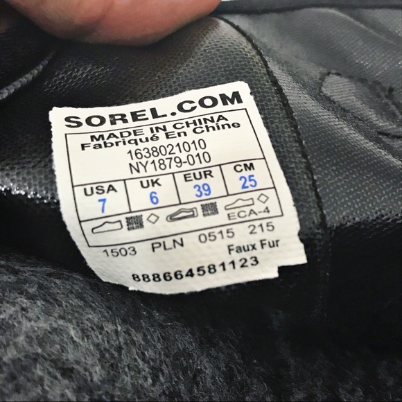 Sorel youth winter boots Sz 7 - Picture 9 of 10